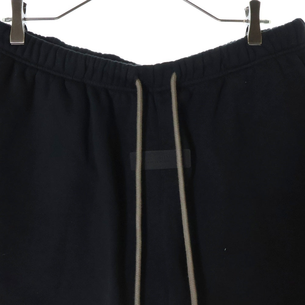 FEAR OF GOD ESSENTIALS(フィアオブゴッド エッセンシャルズ) SHORT PANTS ラバーロゴ スウェットハーフパンツ ショーツ ブラック