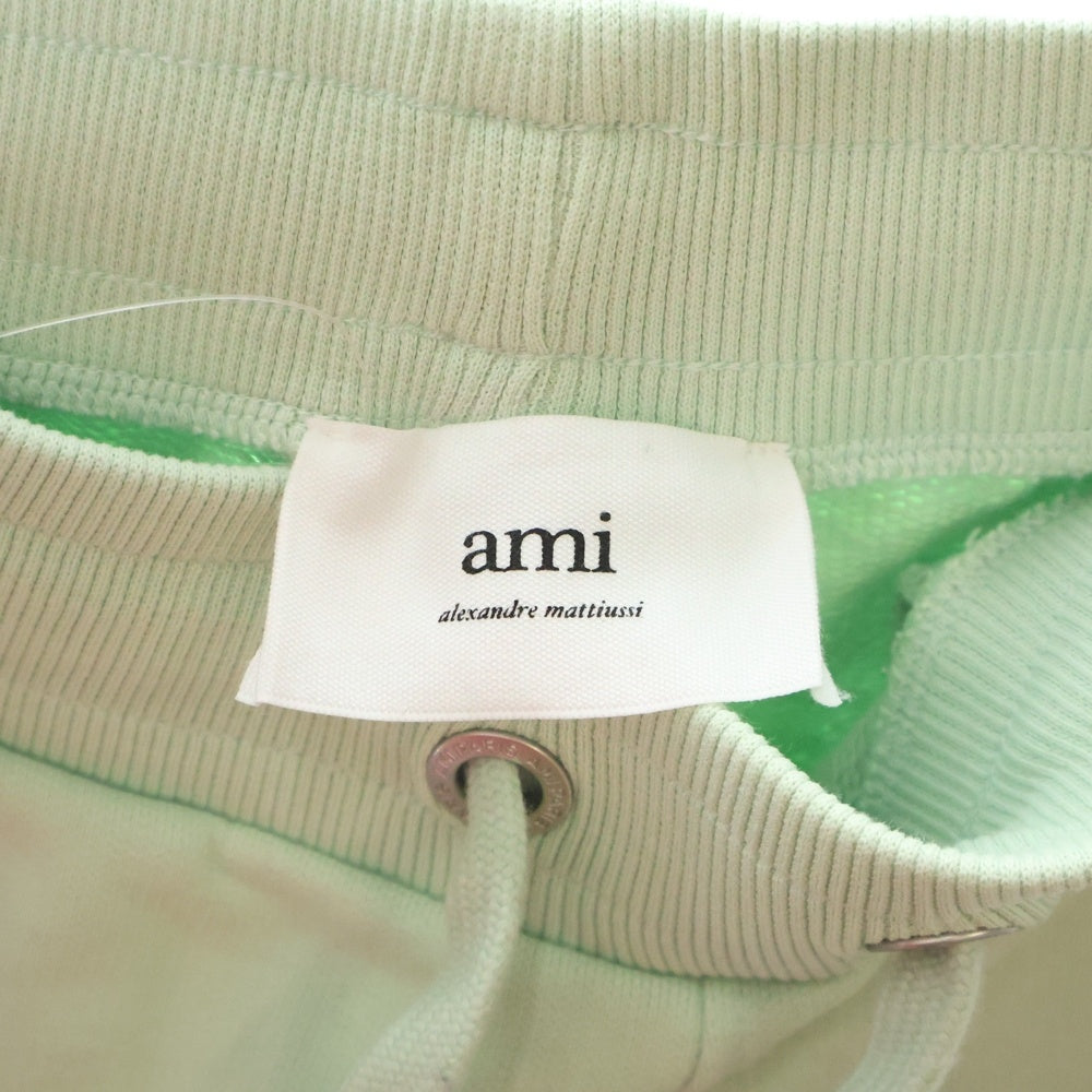 AMI Alexandre Mattiussi(アミアレクサンドルマテュッシ) Ami de Coeur Short ロゴ刺繍 ハーフパンツ グリーン E22HSO602.747