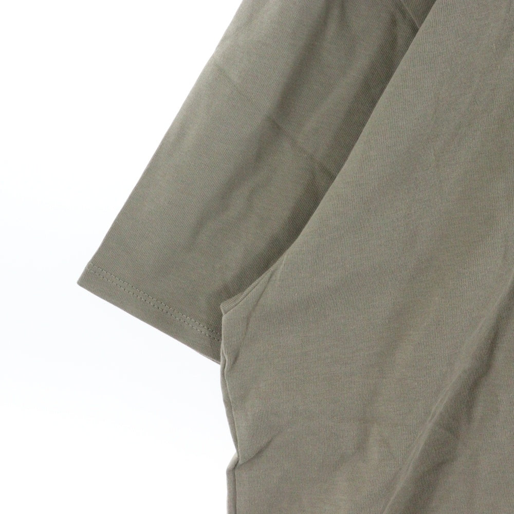 FEAR OF GOD ESSENTIALS(フィアオブゴッド エッセンシャルズ) S/S T-SHIRT バックラバーロゴ 半袖Tシャツ ベージュ