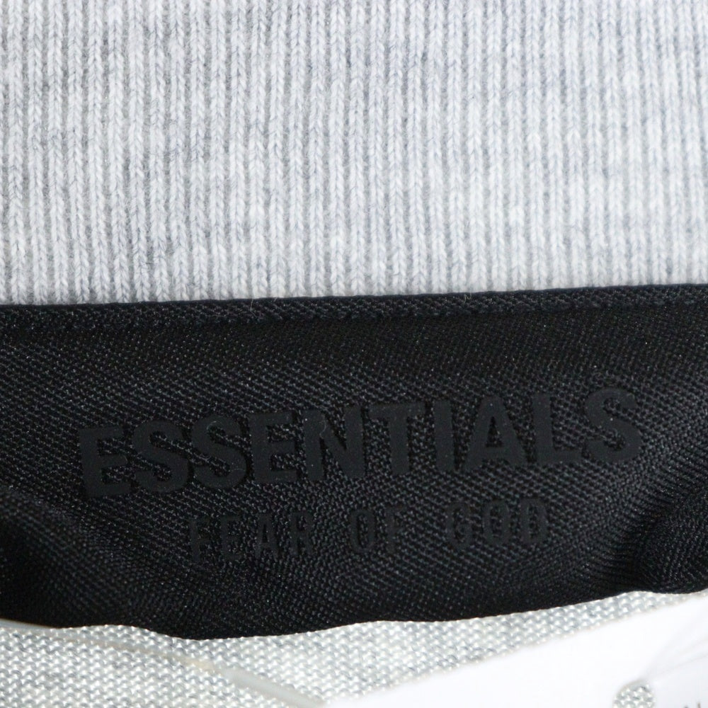 FEAR OF GOD ESSENTIALS(フィアオブゴッド エッセンシャルズ) L/S T-SHIRT ラバーロゴ 長袖Tシャツ ロンT グレー