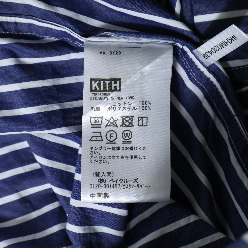 KITH(キス) 22SS Striped Poplin Thompson Camp Collar Shirt ロゴ刺繍 ストライプ半袖シャツ ブルー KHM030439
