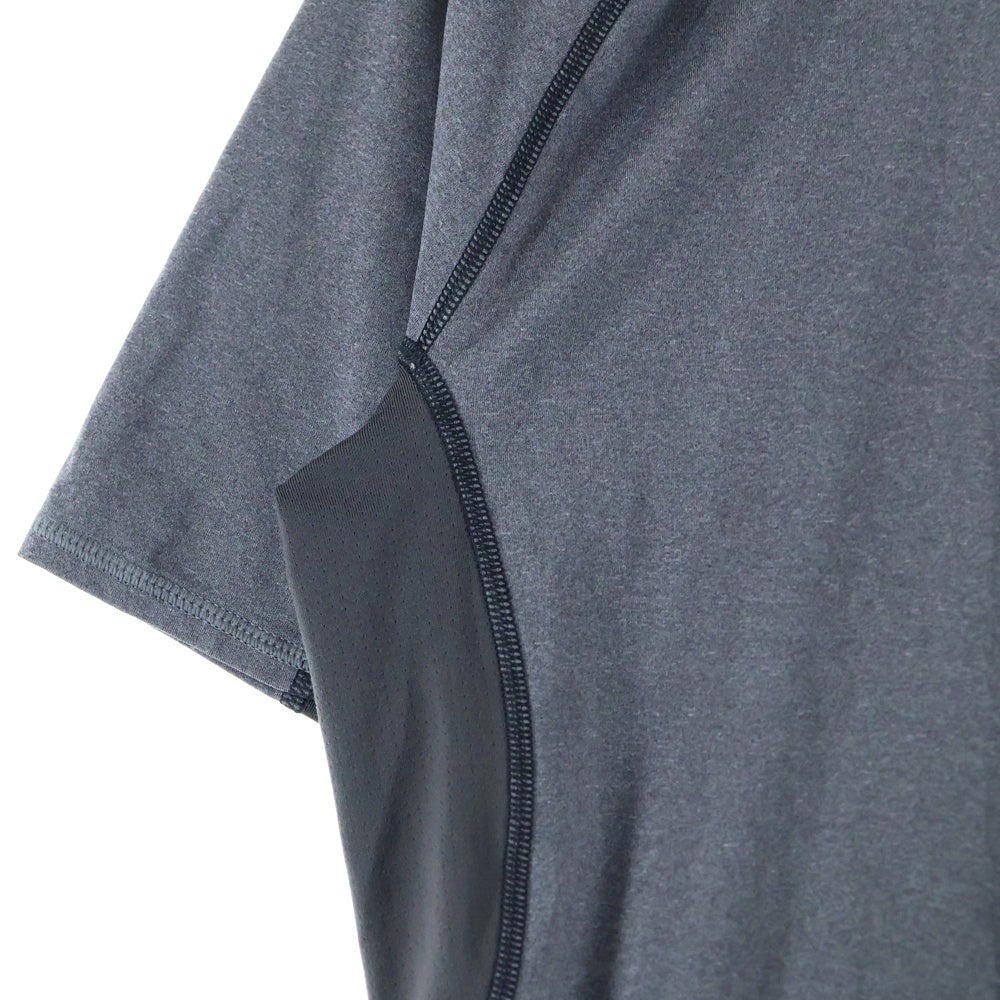 UNDER ARMOUR(アンダーアーマー) フロントロゴ プリント 半袖Tシャツ カットソー グレー