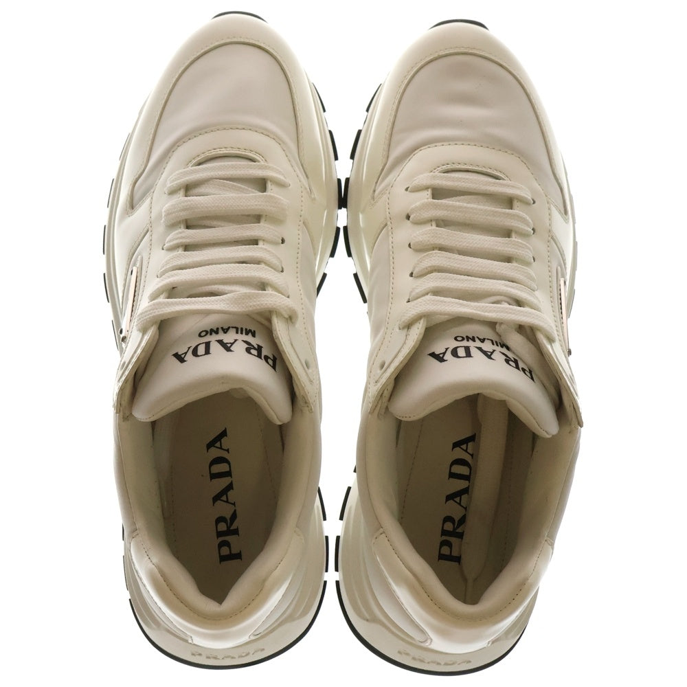 PRADA(プラダ) PRAX 01 Re-Nylon ブラッシュドレザー ローカットスニーカー 2EE369 ホワイト