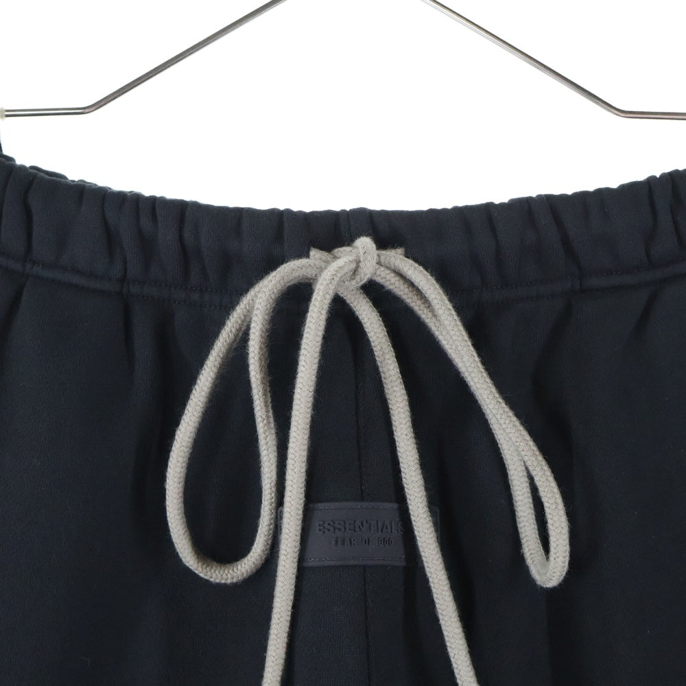 FEAR OF GOD ESSENTIALS(フィアオブゴッド エッセンシャルズ) SHORT PANTS ラバーロゴ スウェットハーフパンツ ショーツ ブラック