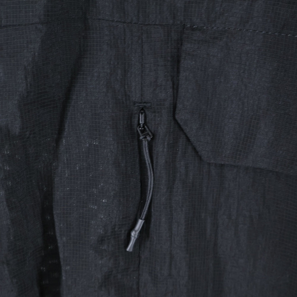 White Mountaineering(ホワイトマウンテニアリング) 22AW NYLON PULLOVER ナイロン プルオーバー 長袖Tシャツ ブラック BK2273103
