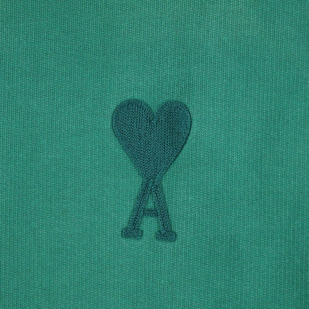 AMI Alexandre Mattiussi(アミアレクサンドルマテュッシ) Sweatshirt ハートロゴ刺繍 クルーネックスウェットトレーナー グリーン A21HJ008.730