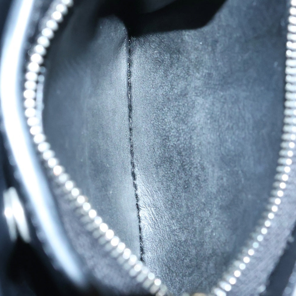 CELINE(セリーヌ) エンボスレザートリオンフコンパクトミニウォレット 二つ折り財布 10E493F ブラック