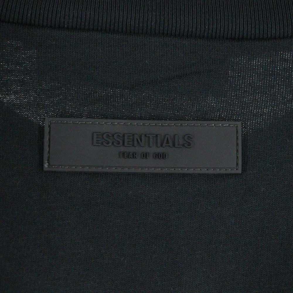 FEAR OF GOD ESSENTIALS(フィアオブゴッド エッセンシャルズ) S/S T-SHIRT フェルトロゴ 半袖Tシャツ ブラック