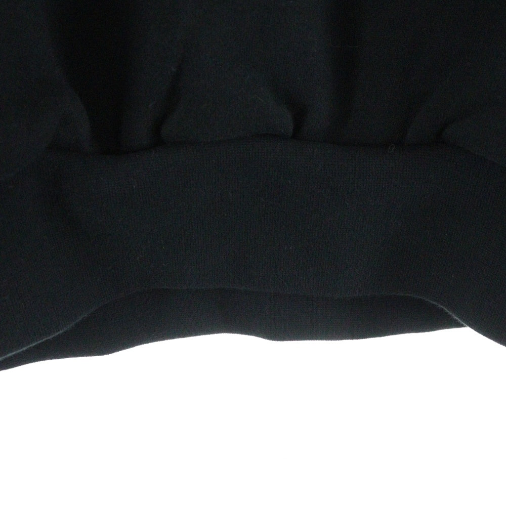 FEAR OF GOD ESSENTIALS(フィアオブゴッド エッセンシャルズ) SWEATSHIRT フロントラバー クルーネックスウェットトレーナー ブラック