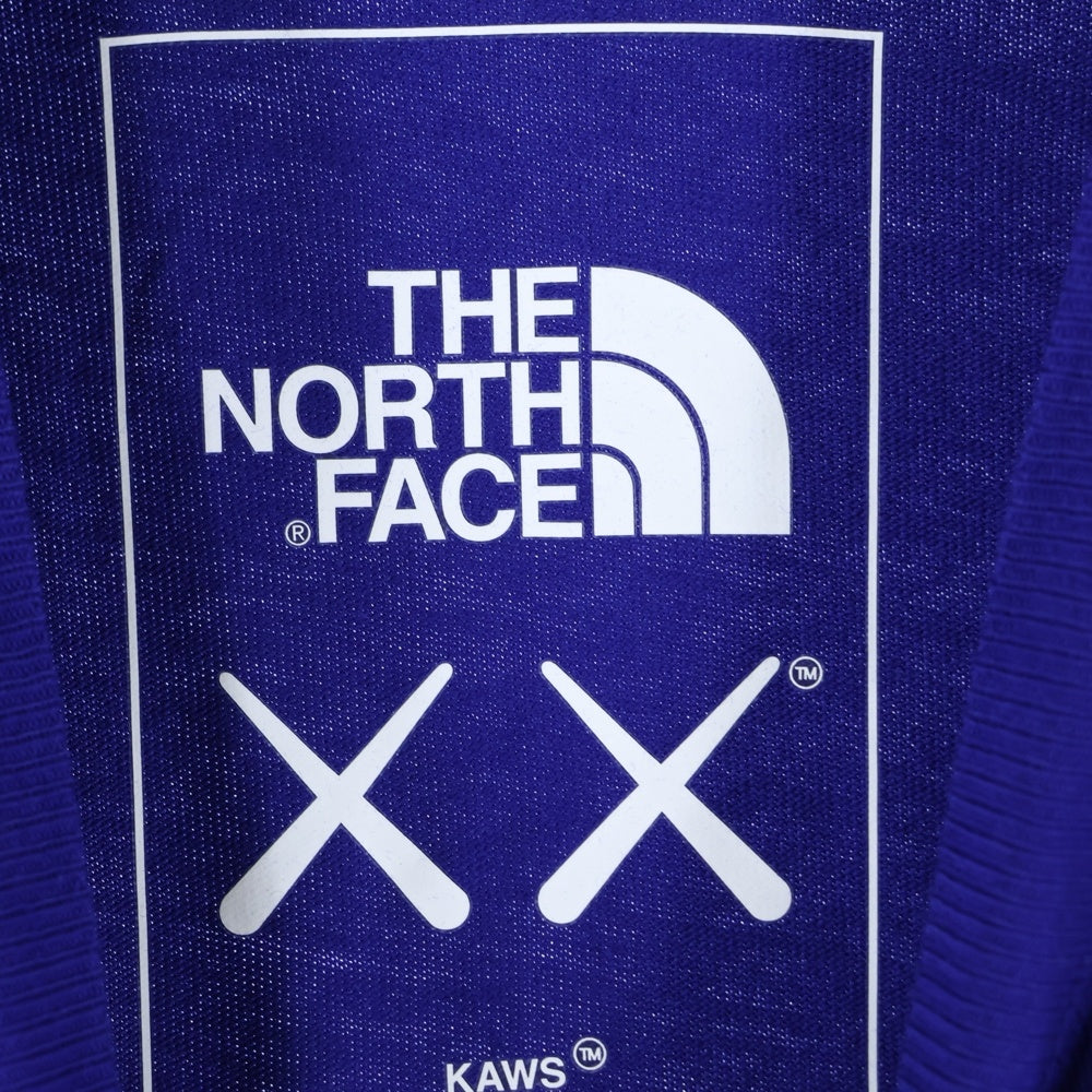 THE NORTH FACE(ザノースフェイス) Kaws Tee カウズ ロゴ刺繍 半袖Tシャツ ブルー