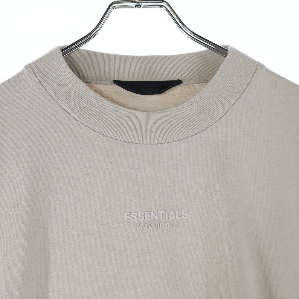 FEAR OF GOD ESSENTIALS(フィアオブゴッド エッセンシャルズ) L/S T-SHIRT ラバーロゴ 長袖Tシャツ ロンT ベージュ