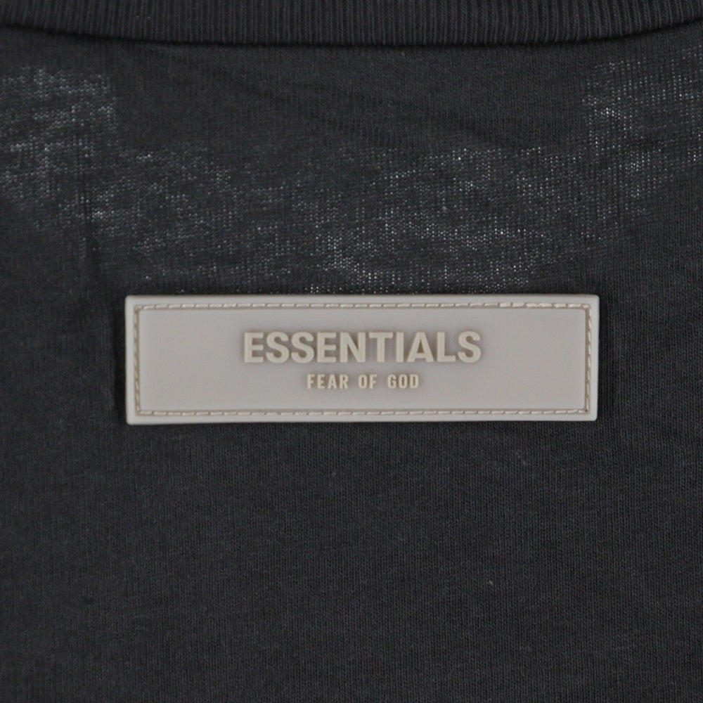 FEAR OF GOD ESSENTIALS(フィアオブゴッド エッセンシャルズ) S/S T-SHIRT 1977 フェルトロゴ 半袖Tシャツ グレー