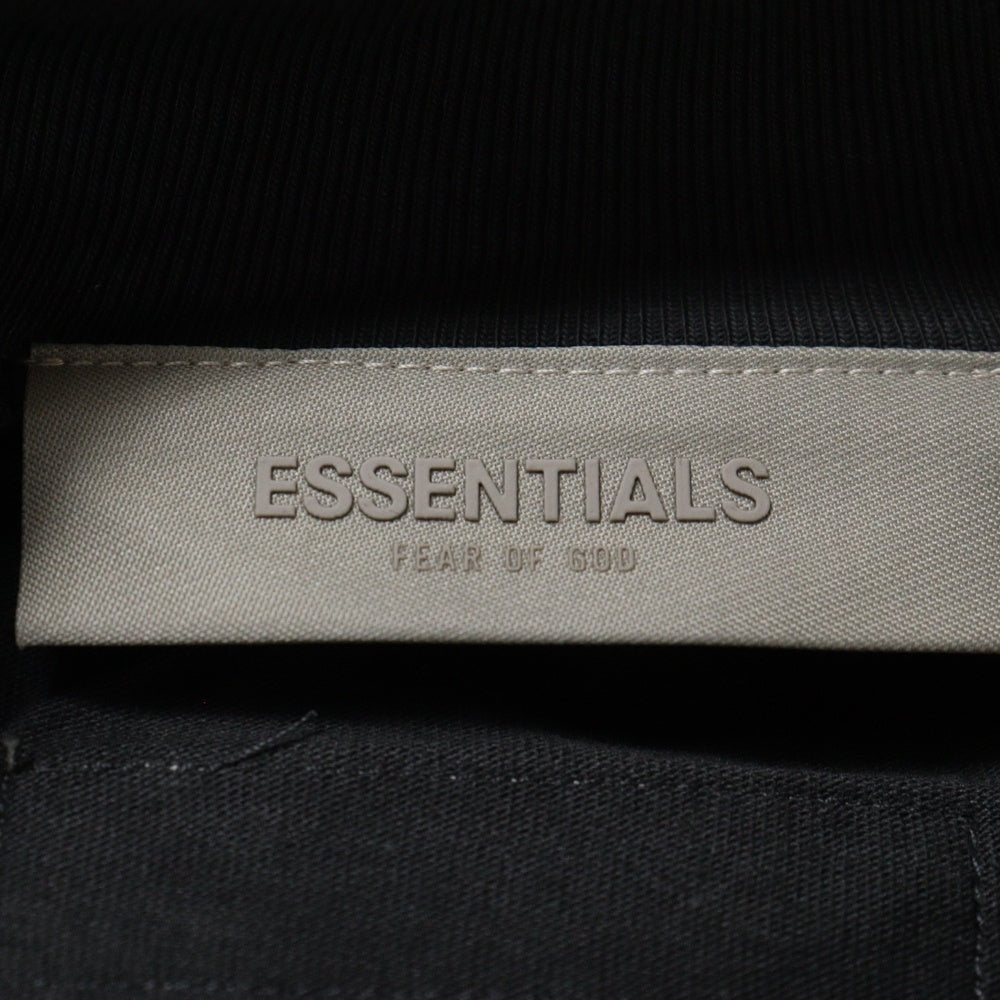 FEAR OF GOD ESSENTIALS(フィアオブゴッド エッセンシャルズ) S/S T-SHIRT 1977 フェルトロゴ 半袖Tシャツ グレー