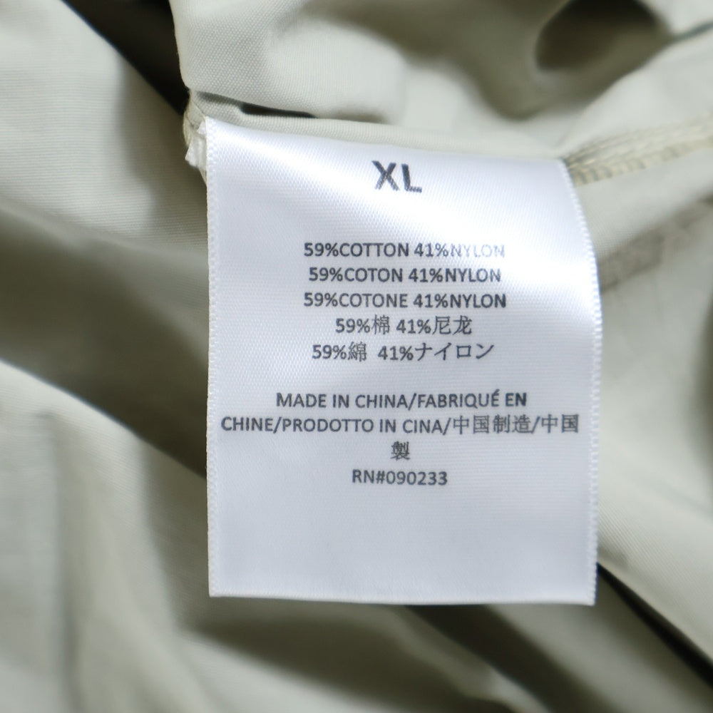 FEAR OF GOD ESSENTIALS(フィアオブゴッド エッセンシャルズ) HALF ZIP NYLON JACKET リフレクターロゴ ハーフジップ ナイロンジャケット ベージュ