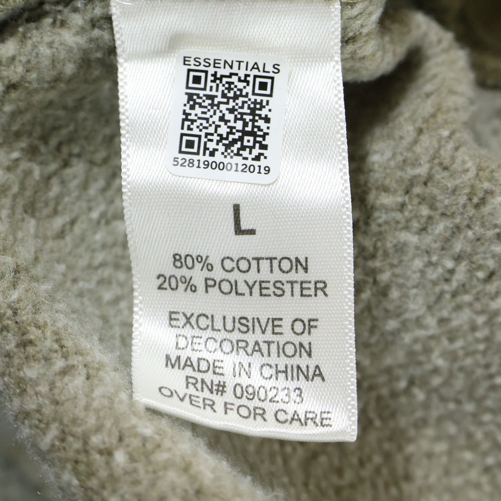 FEAR OF GOD ESSENTIALS(フィアオブゴッド エッセンシャルズ) HOODIE アームロゴ刺繍 プルオーバースウェットパーカー フーディー カーキ