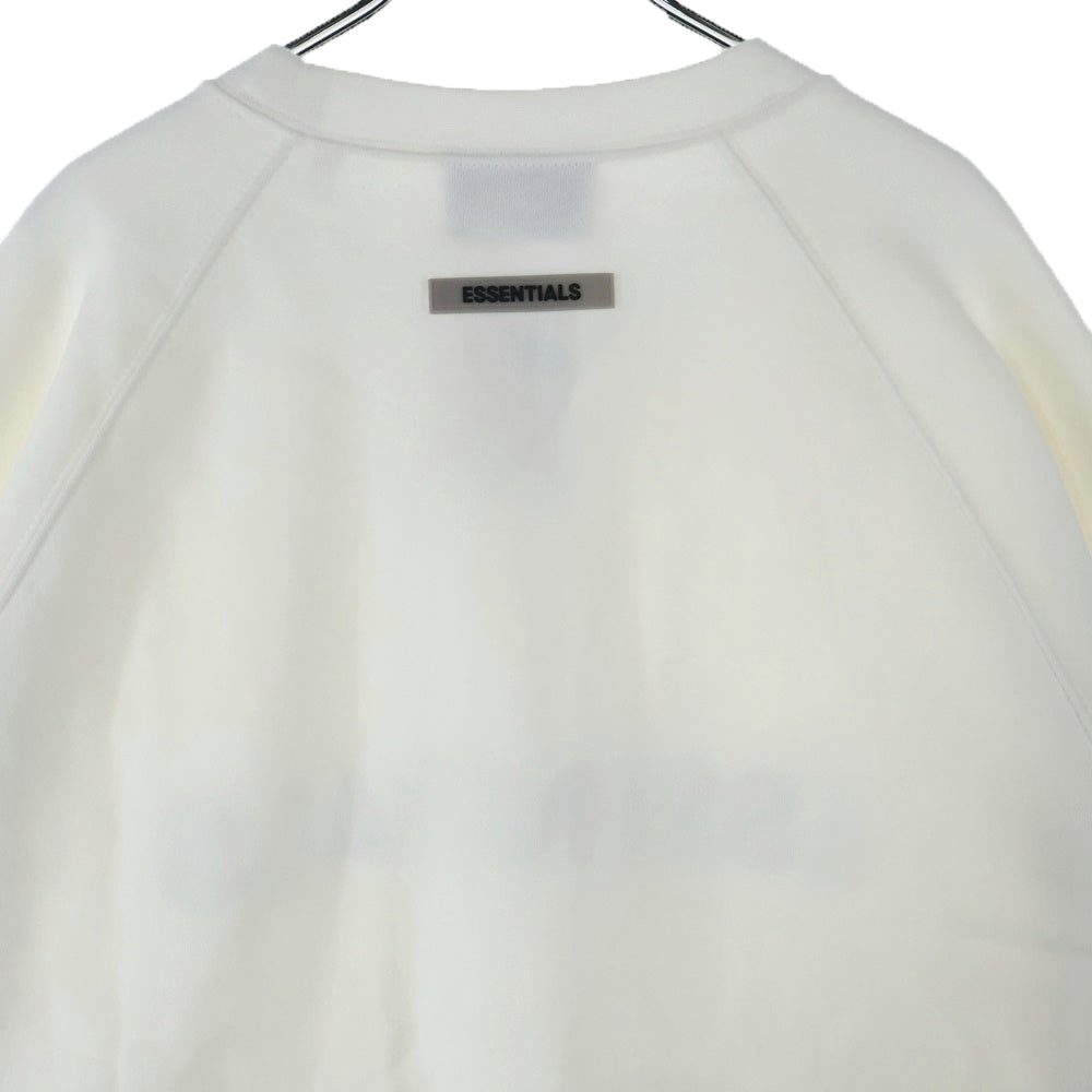 FEAR OF GOD ESSENTIALS(フィアオブゴッド エッセンシャルズ) SWEATSHIRT フロントラバーロゴ クルーネックスウェットトレーナー ホワイト