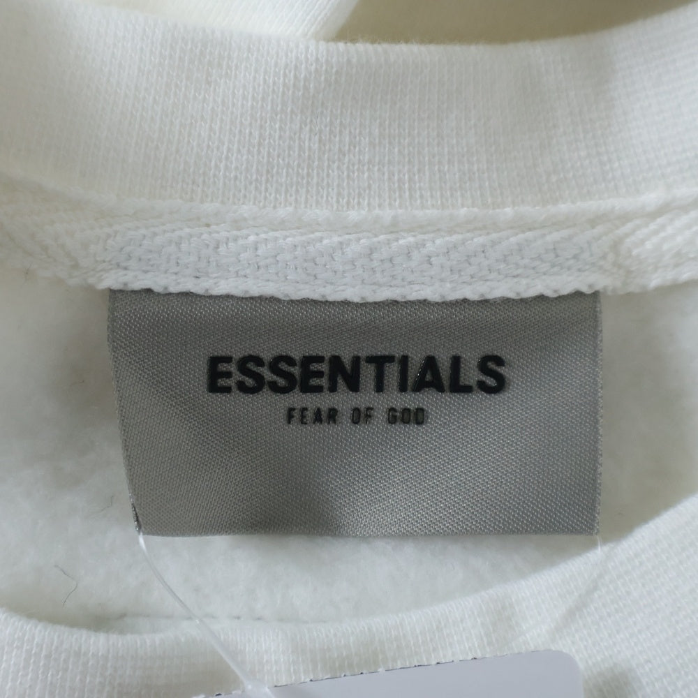 FEAR OF GOD ESSENTIALS(フィアオブゴッド エッセンシャルズ) SWEATSHIRT フロントラバーロゴ クルーネックスウェットトレーナー ホワイト