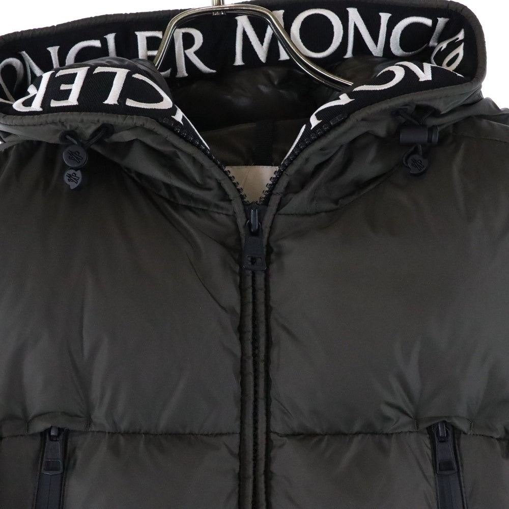 MONCLER(モンクレール) MONTCLA モンクラー ロゴジップアップ ダウンジャケット アウター ブラウン F20911B56900 C0300