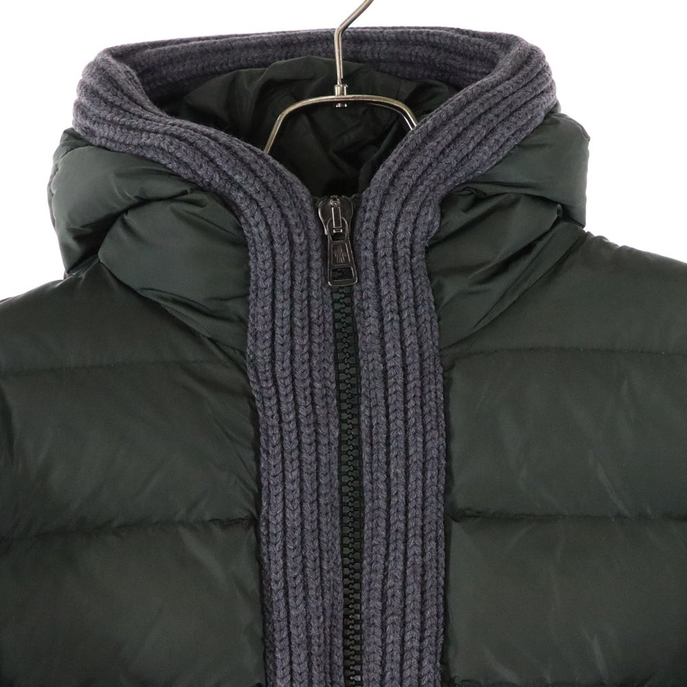 MONCLER(モンクレール) CANUT ロゴパッチ フーデッド ダウンジャケット カーキ 32091413114554155