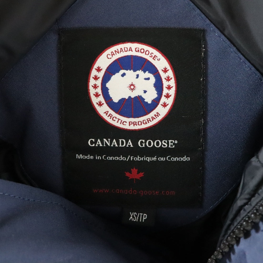 CANADA GOOSE(カナダグース) JASPER ジャスパー ロゴデザインモチーフ マルチポケット フーデッド ジップアップ ダウンジャケット ネイビー 68F8490