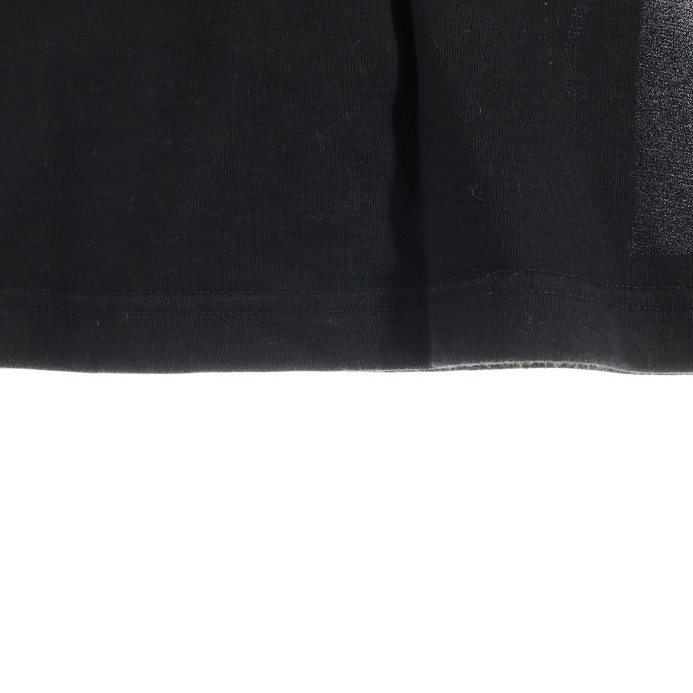 GOD SELECTION XXX(ゴッドセレクショントリプルエックス) フロントロゴプリント 半袖Tシャツ ブラック