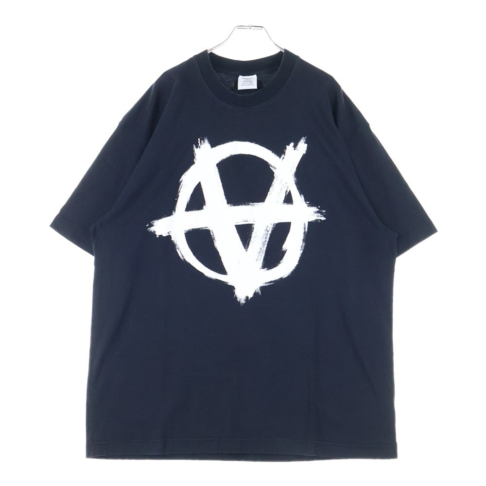 VETEMENTS(ヴェトモン) 23SS DOUBLE ANARCHY LOGO TEE ダブルアナーキープリント クルーネック 半袖Tシャツ カットソー ブラック UE63TR501X