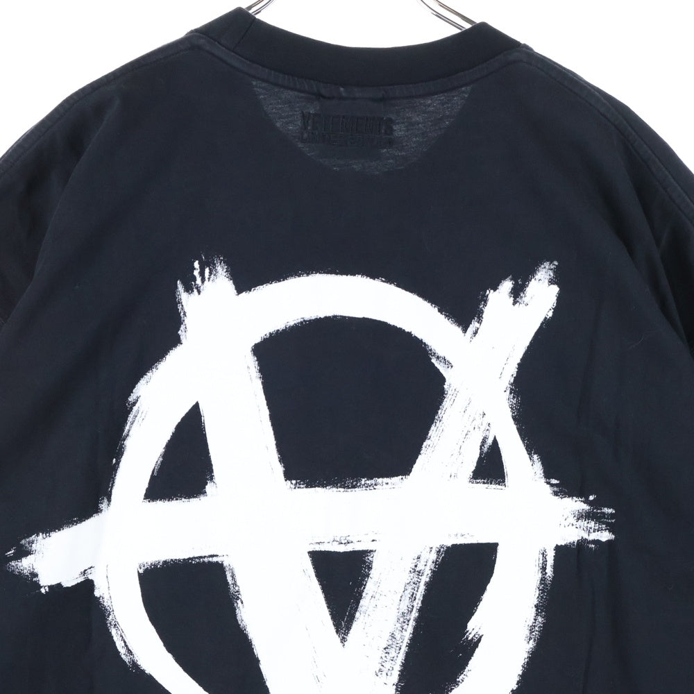 VETEMENTS(ヴェトモン) 23SS DOUBLE ANARCHY LOGO TEE ダブルアナーキープリント クルーネック 半袖Tシャツ カットソー ブラック UE63TR501X