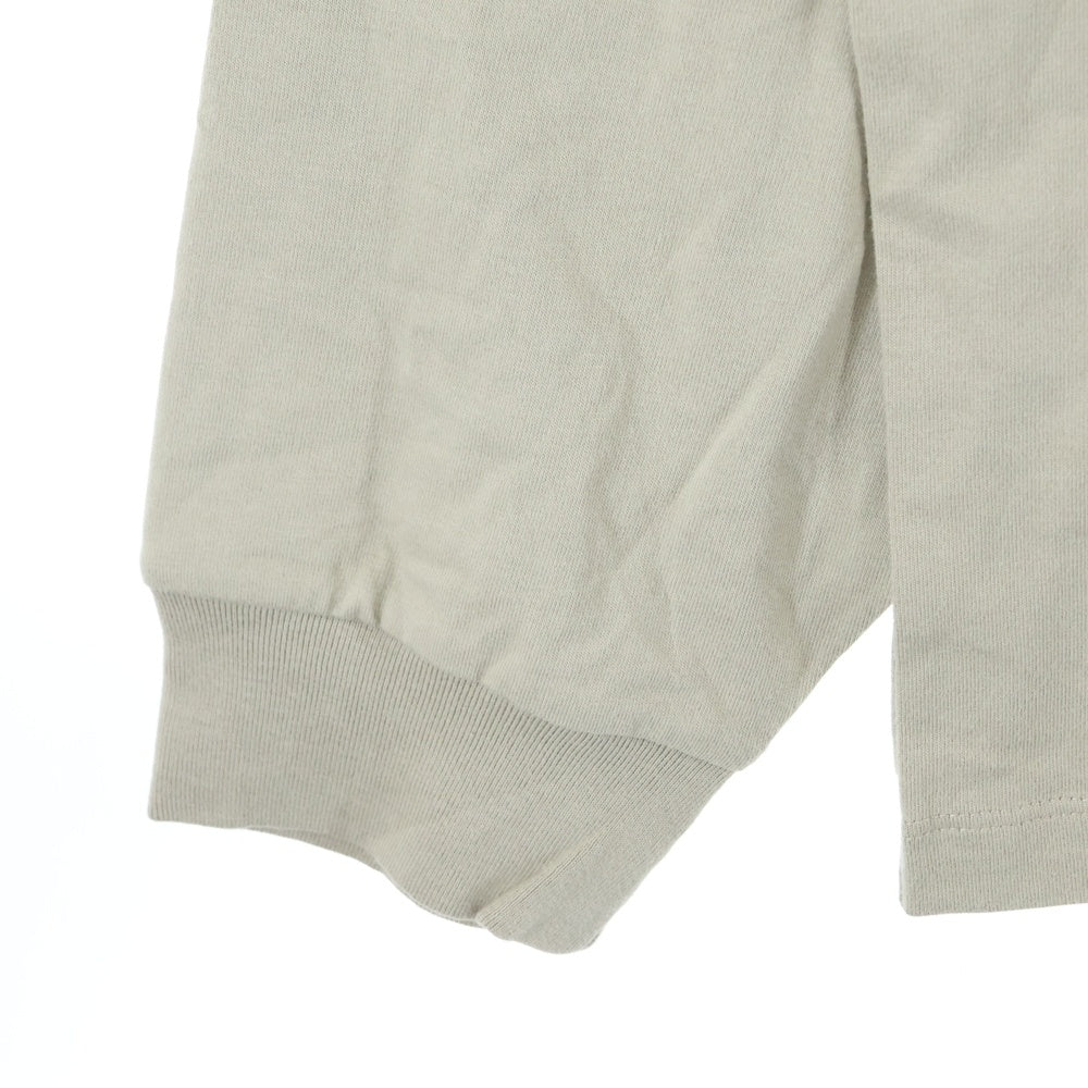 FEAR OF GOD ESSENTIALS(フィアオブゴッド エッセンシャルズ) L/S T-SHIRT フェルトロゴ 長袖Tシャツ ロンT ベージュ