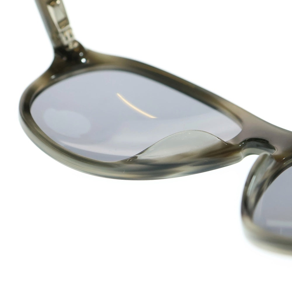 MONCLER(モンクレール) Pilot Sunglasses パイロットサングラス アイウェア 眼鏡 グレー MC530S03