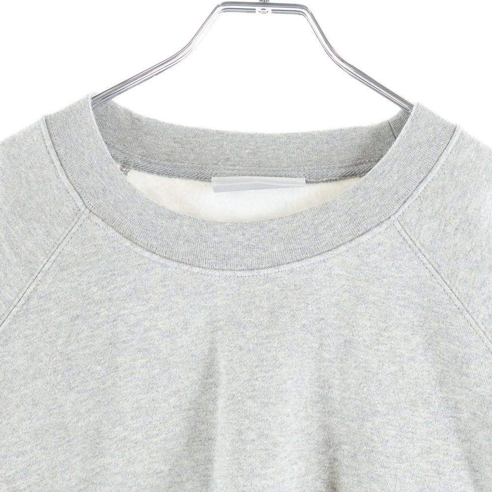 FEAR OF GOD ESSENTIALS(フィアオブゴッド エッセンシャルズ) SWEATSHIRT バックラバーロゴ クルーネックスウェットトレーナー グレー