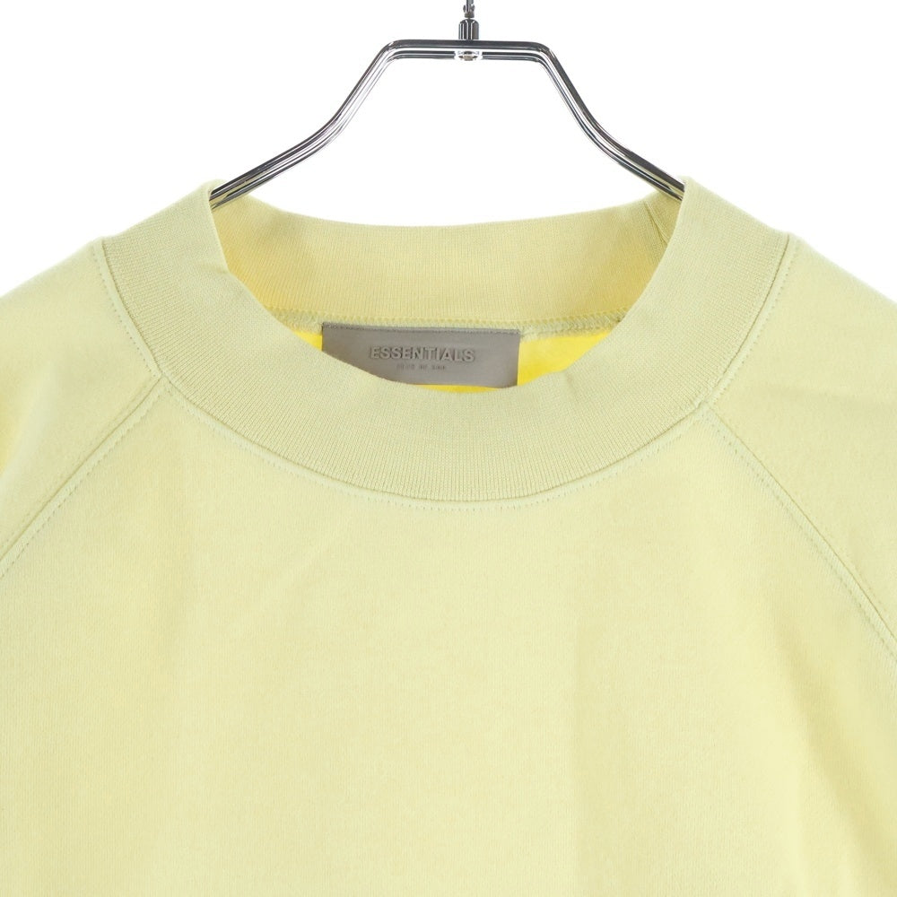 FEAR OF GOD ESSENTIALS(フィアオブゴッド エッセンシャルズ) SWEATSHIRT フェルトロゴ クルーネックスウェットトレーナー イエロー