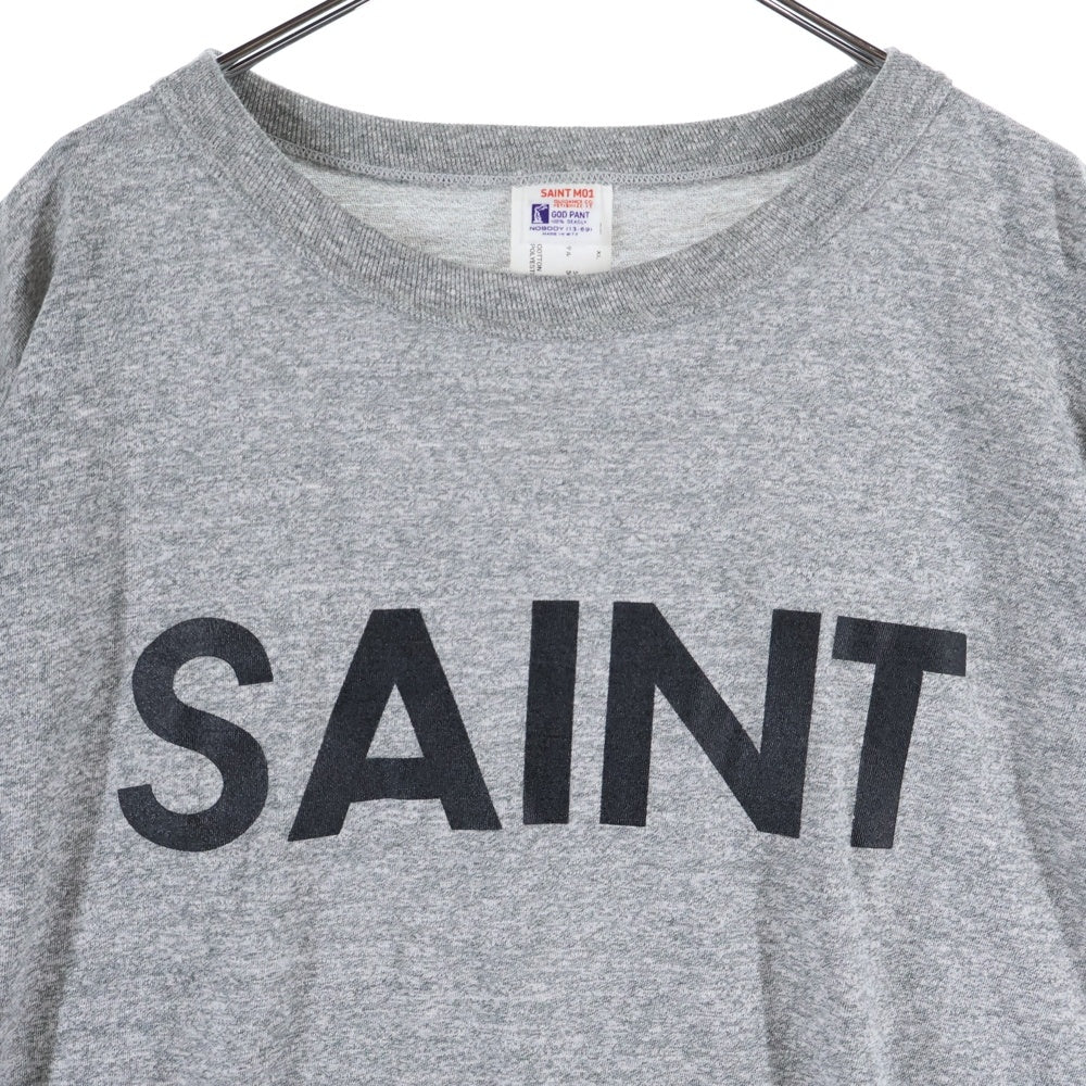 SAINT MICHAEL(セントマイケル) 25SS SS TEE SAINT ロゴプリント 半袖Tシャツ グレー SM-HR8-0000-087