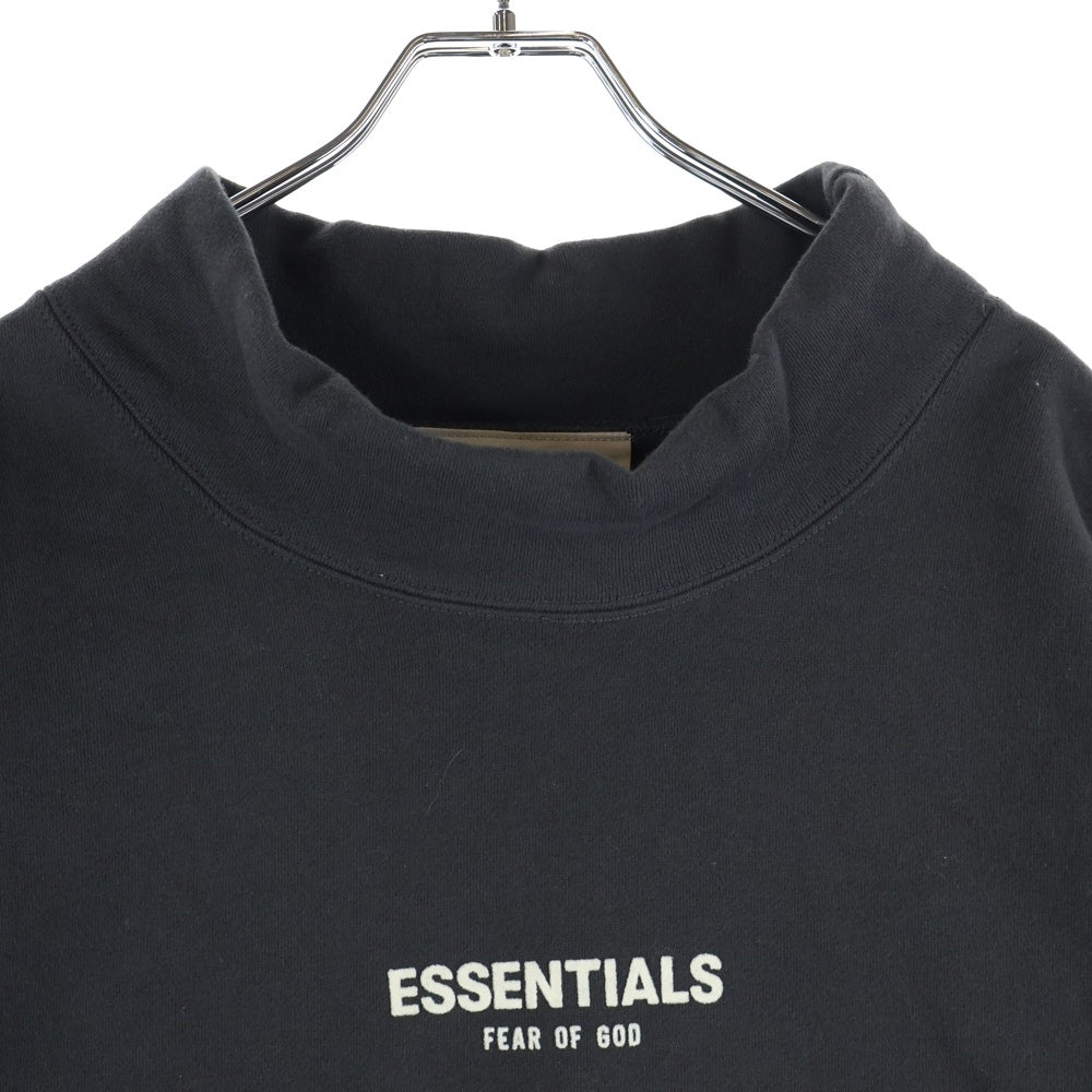 FEAR OF GOD ESSENTIALS(フィアオブゴッド エッセンシャルズ) HI NECK SWEATSHIRT フェルトロゴ クルーネックスウェットトレーナー グレー
