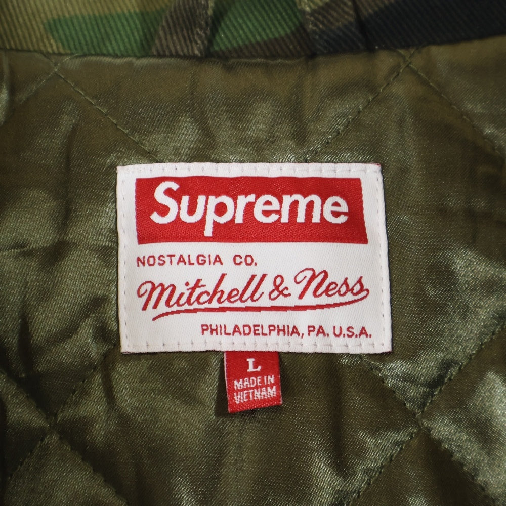 SUPREME(シュプリーム) 24AW Mitchell & Ness Twill Stadium Jacket ミッチェルアンドネス ツイルスタジアムジャケット カモフラージュ 迷彩ジャケット フーディー カーキ