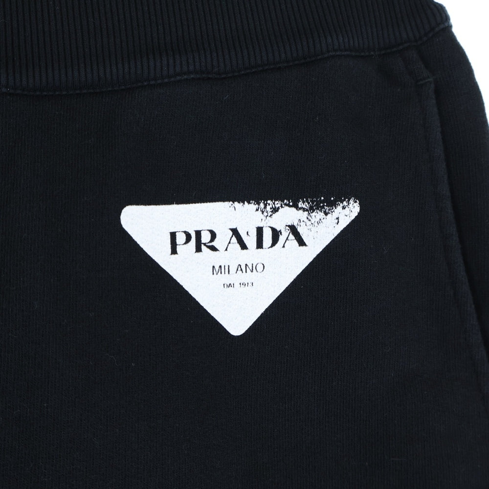PRADA(プラダ) トライアングルロゴ シンボルプリント スウェットハーフパンツ ブラック UJP195 S221 1010