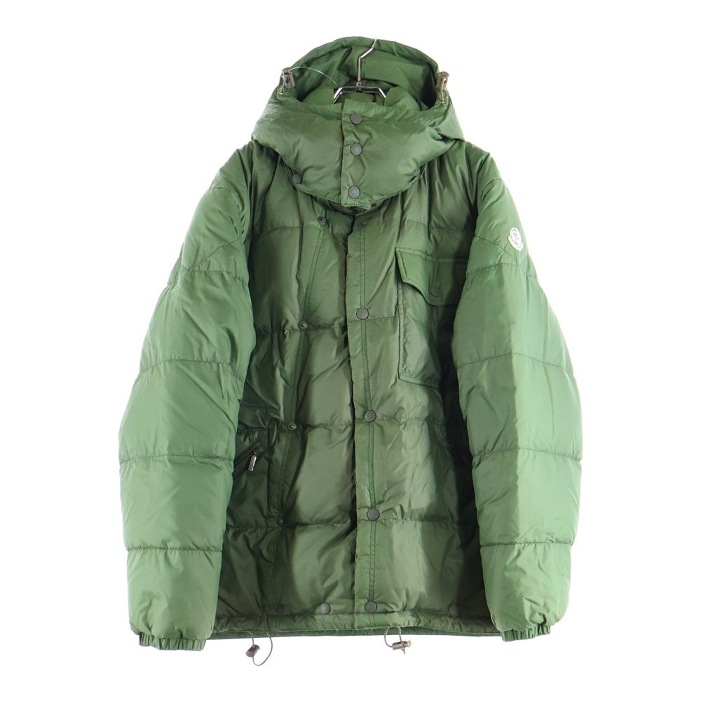 MONCLER(モンクレール) KARAKORUM ロゴワッペン ダウンジャケット グリーン 220-091-41324-50