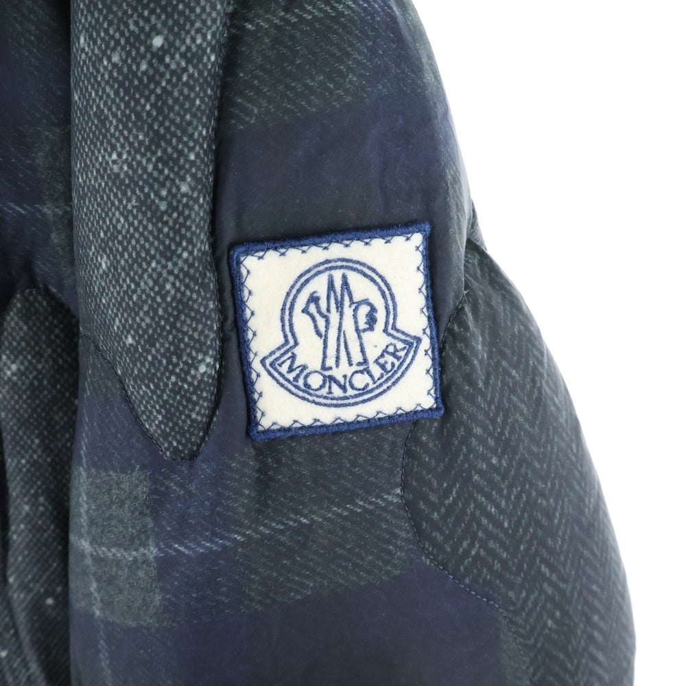 MONCLER GAMME BLEU(モンクレール・ガム・ブルー) GIUBBOTTO キルティング 総柄ダウンジャケット ネイビー A23914136801 68580