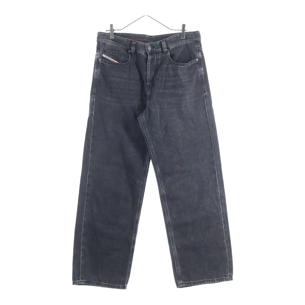DIESEL(ディーゼル) 2001 D-MACRO リラックス フィット ウォッシュド デニムパンツ ブラック A12821