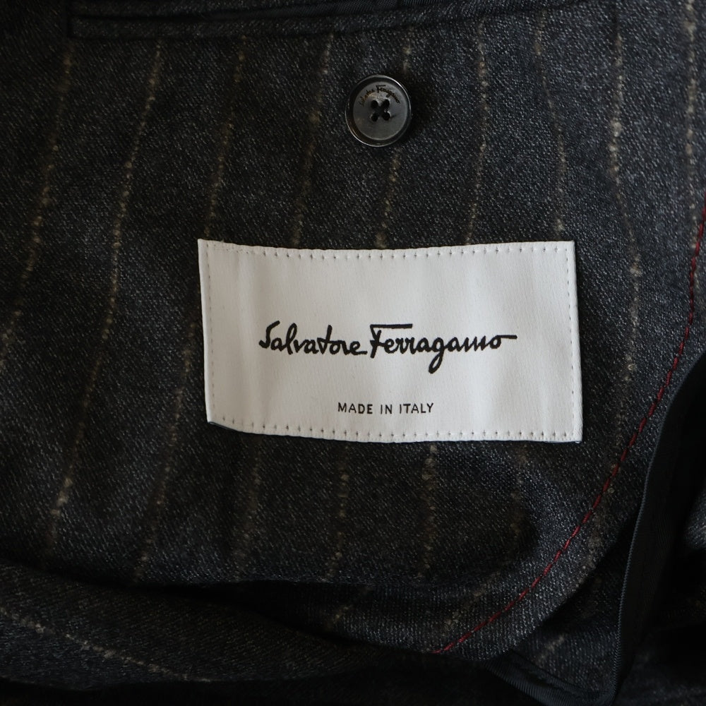 Salvatore Ferragamo(サルヴァトーレ フェラガモ) 2B ショルダーレザー ストライプ ウールテーラードジャケット グレー 3526-010