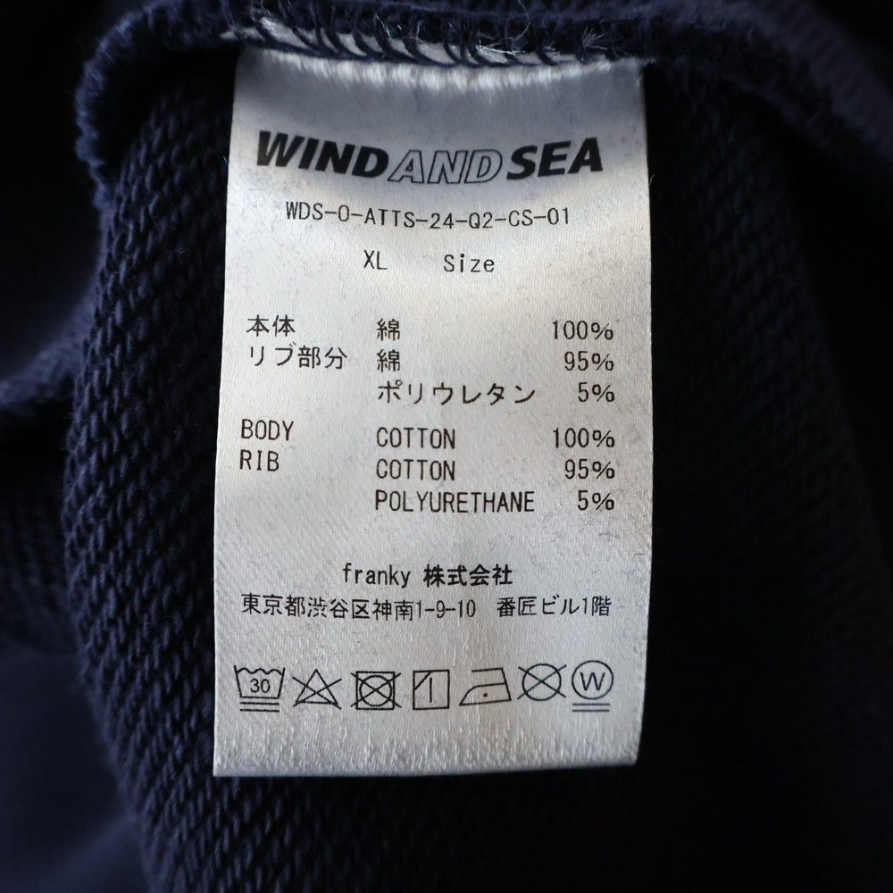 WIND AND SEA(ウィンダンシー) ユニバーシティ ロゴ刺繍 プルオーバースウェットパーカー フーディ ネイビー WDS-0-ATTS-24-Q2-CS-01