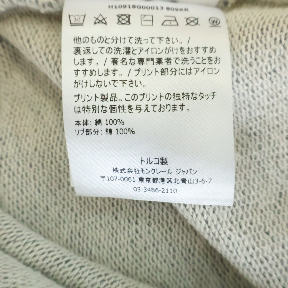 MONCLER(モンクレール) 22SS スタッズロゴ プリント クルーネック プルオーバースウェット トレーナー ブラック H10918G00013 809KR