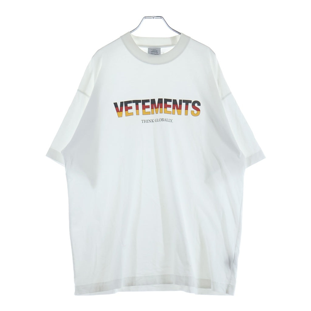 VETEMENTS(ヴェトモン) GERMANY LOGO OVERSIZED ジャーマンロゴデザイン クルーネック カットソー オーバーサイズ Tシャツ ホワイト UA52TR290G
