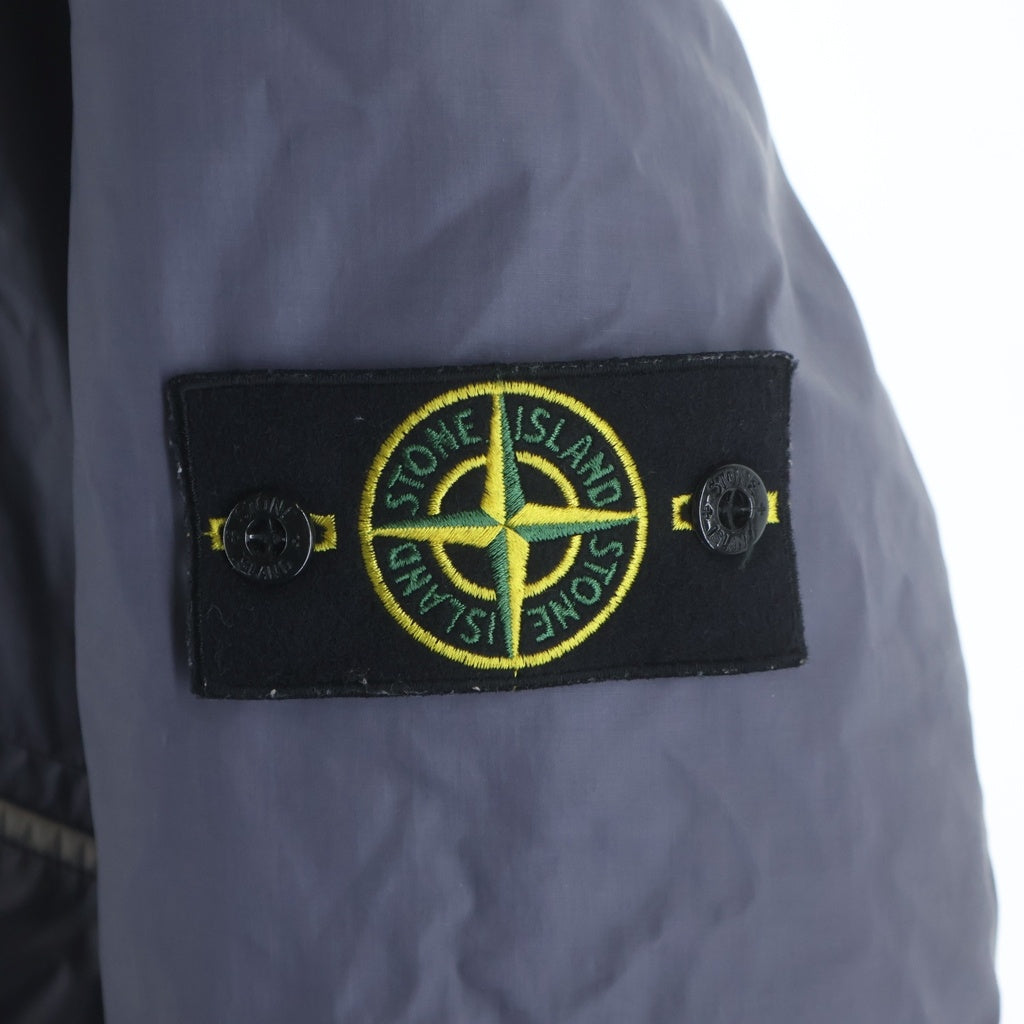 STONE ISLAND(ストーンアイランド) MUSSOLA GOMMATA ムッソラ ゴムマータ ガーメントダイ フーデッド ジップアップ ナイロンジャケット パープル 631542930