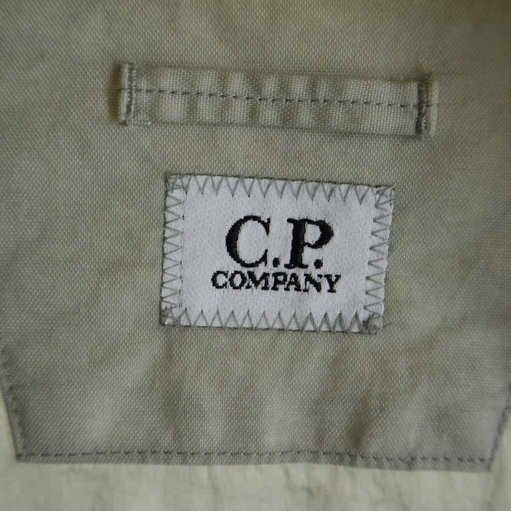 C.P. Company(シーピーカンパニー) ナイロン ジップアップジャケット ブルゾン グレー 16CMOW012A-005904G