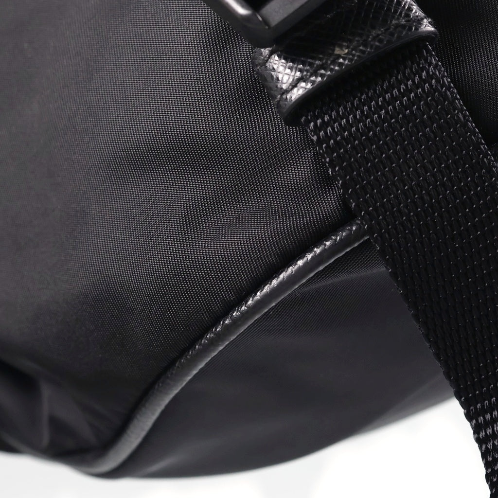 PRADA(プラダ) トライアングルロゴ ボディバッグ ショルダーバッグ ブラック 2VH994