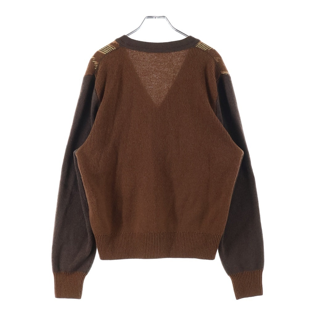 Acne Studios(アクネ ストゥディオズ) フェイスパッチ Vネックカーディガン ブラウン FA-UX-KNIT000052