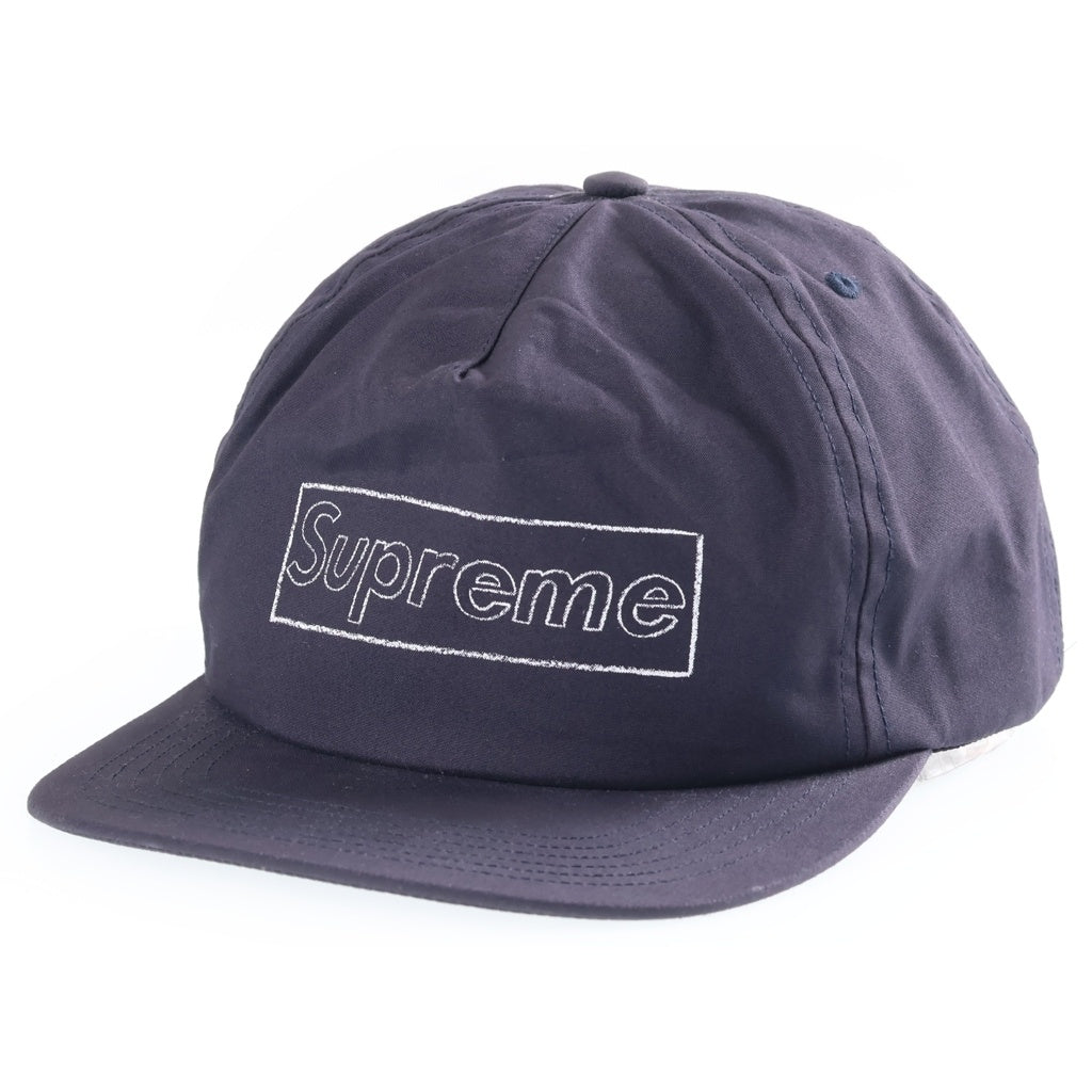 SUPREME(シュプリーム) 21SS KAWS Chalk Logo 5-Panel カウズ チョークロゴ ベースボールキャップ 帽子 ネイビー