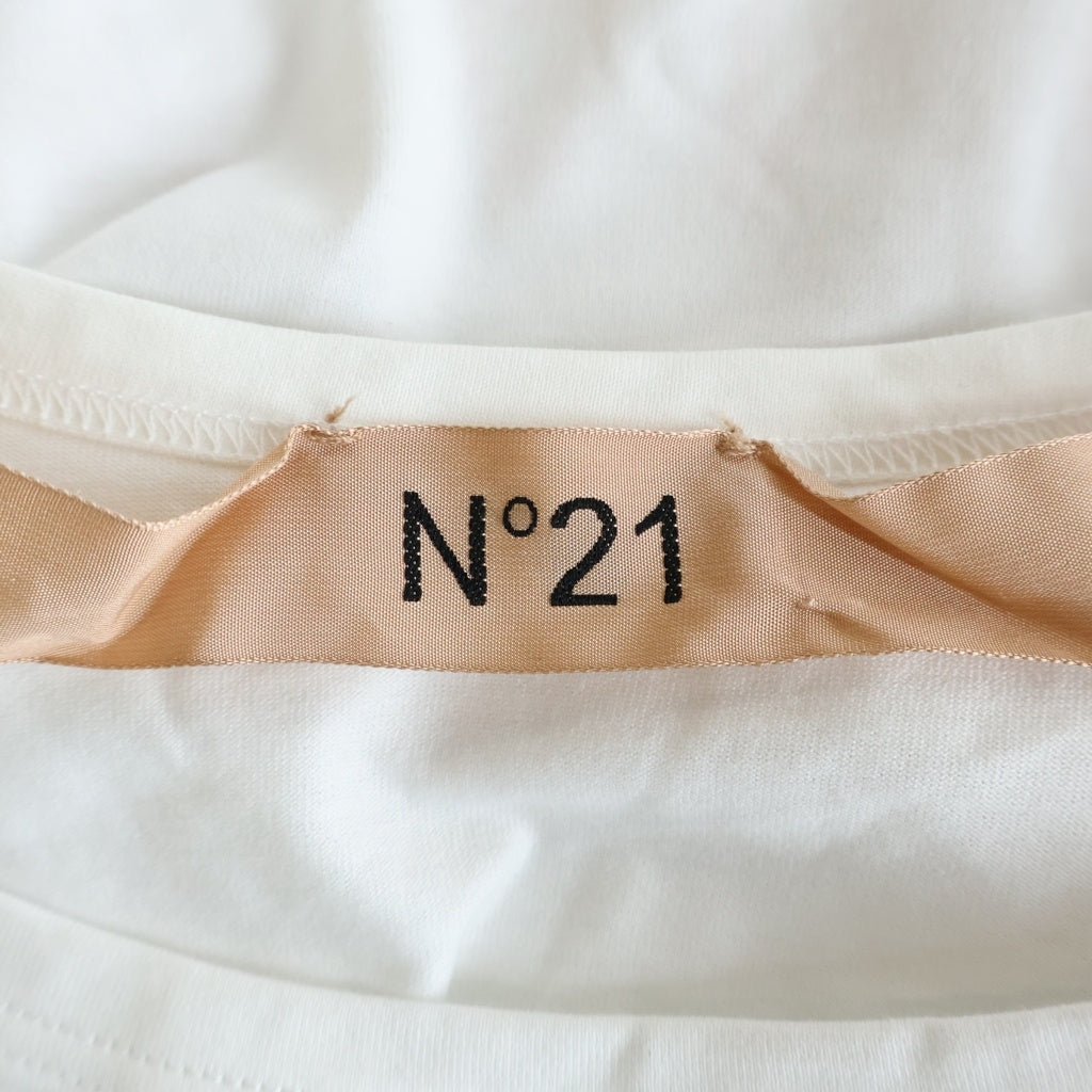 N21 numero ventuno(ヌメロ ヴェントゥーノ) ロゴプリント 半袖Tシャツ カットソー ホワイト
