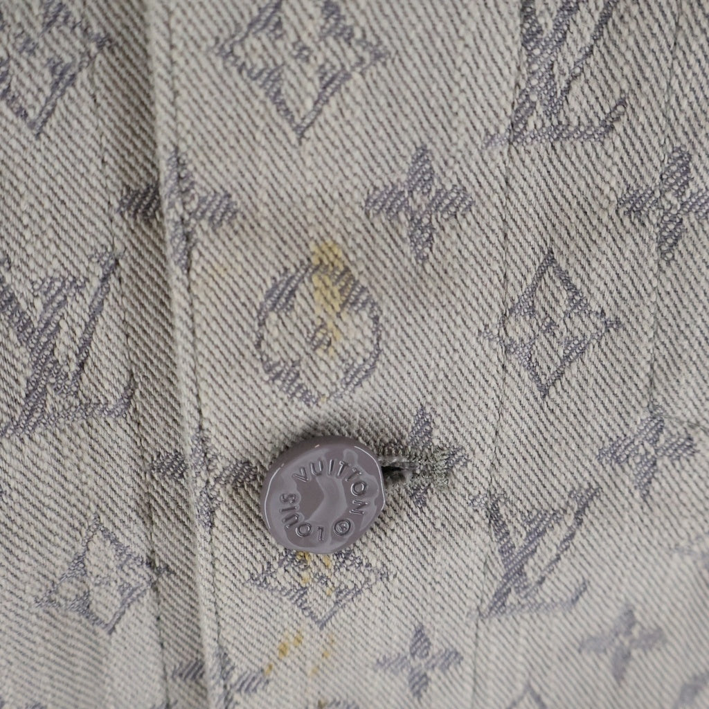 LOUIS VUITTON(ルイヴィトン) モノグラムエンボスデニムジャケット グレー RM211Q QJQ HHA21W