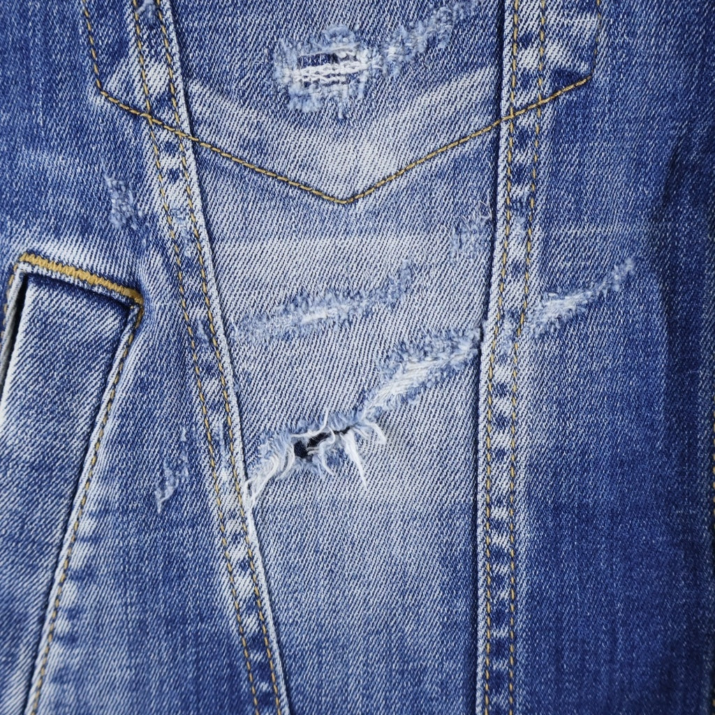 DSQUARED2(ディースクエアード) ディストレスト オーバーサイズ デニムベスト インディゴ S75FB0148